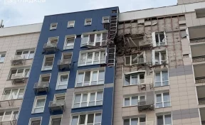 В Белгороде после атаки БПЛА повреждены 10 квартир в многоэтажке и 24 машины