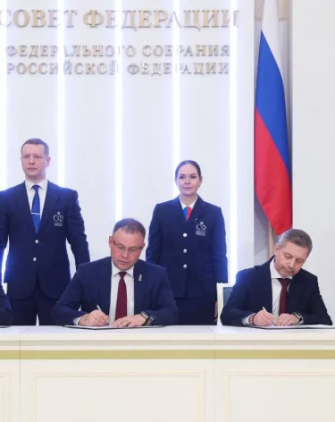 Кузбасс подписал соглашение о сотрудничестве с Ростехом и фондом «Защитники Отечества»