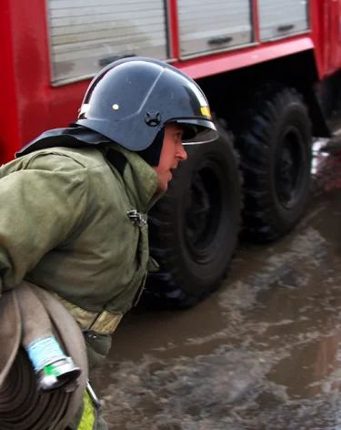 В Кузбассе за сутки пожарные ликвидировали 22 возгорания