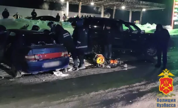 В Кузбассе пьяная женщина за рулём внедорожника травмировала двух человек: суд отправил её в колонию