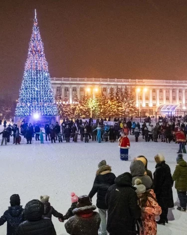 Катки, уличные игры, концерты и спектакли: куда сходить на длинных выходных в Кемерове в 2026 году