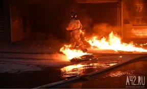 Административное здание загорелось и частично обрушилось в Нижегородской области