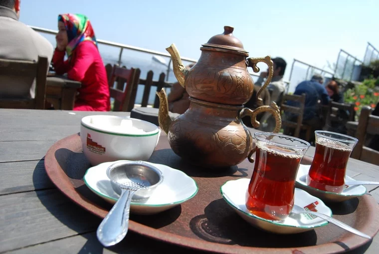 Турецкий чай и посуда