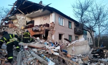 Фото: В Запорожской области в доме обрушился подъезд, погибли дети 3