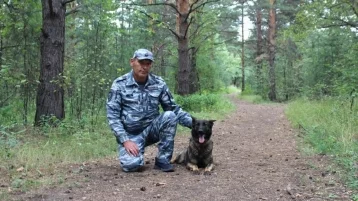 Фото: В Красноярском крае 84-летнюю женщину разыскали с помощью служебной собаки 1