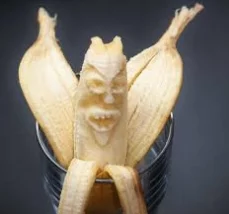 Фото: На рынке появится первый съедобный телефон-банан 1