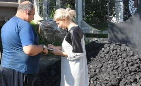 Более 600 жителей Кемерова получили благотворительный уголь