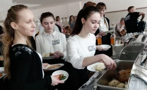 Прокуратура проверит школы Екатеринбурга, в которых детей поделили на «богатых» и «бедных»