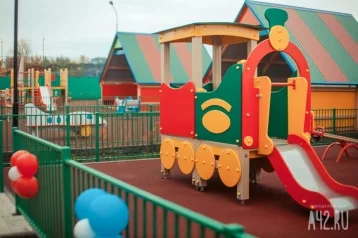 Фото: Кемеровчане заметили торчащую арматуру на детской площадке 1
