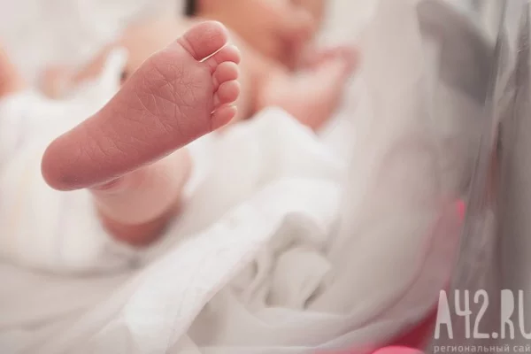 На беременных не давить. Что нужно знать о законе, который запрещает склонять к аборту