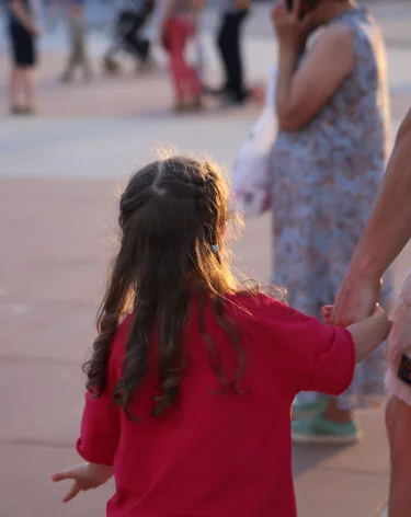 В топ самых редких имён кузбасских детей за 2025 год вошли Эмиллиан и Мехрона