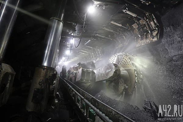 «Это обвал»: в Кузбассе шахты получили 15 протоколов о приостановке работ