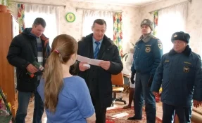 Многодетные и малообеспечнные семьи Кемерова участвуют в акции «Пламя»
