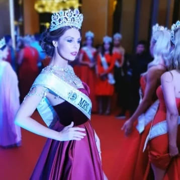 Фото: Кемеровчанка прокомментировала свою победу в международном конкурсе красоты «Mrs Globe» 1