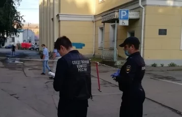 Фото: Задержан подозреваемый в убийстве мужчины, тело которого нашли у ДК «Москва» в Кемерове 1