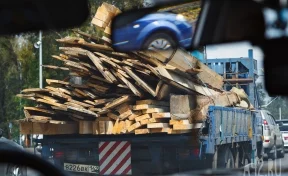 Жительница Новокузнецка пожаловалась на груды мусора после сноса домов: комментарий властей