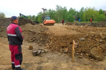 Фото: Илья Середюк: в Кемерове фундамент будущей стелы в парке Жукова готов на 50% 3