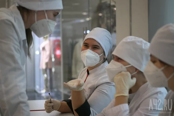 Володин предложил региональным властям строить жильё для молодых врачей