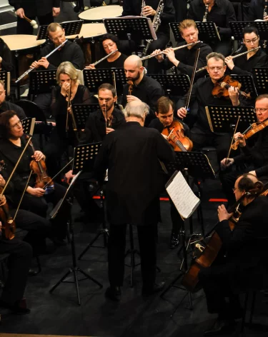 Маэстро и оркестр: в Кемерове прошёл концерт Валерия Гергиева