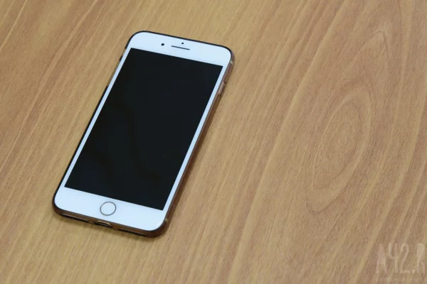 Российского подростка убило током во время телефонного разговора