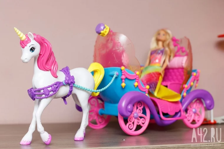 Фото: В гостях у Барби: розовый дом мечты, караоке и детское счастье  12