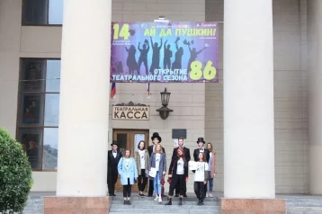 Фото: Кемеровский областной театр драмы подарил горожанам Пушкинскую осень 1