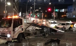В Кемерове произошло ДТП с участием автомобиля такси