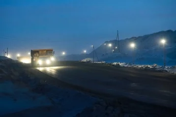 Фото: На технологических дорогах УК «Кузбассразрезуголь» появилось искусственное освещение 2