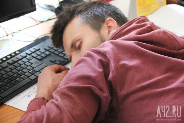 Охранник, бухгалтер, продавец: россияне назвали самые скучные профессии