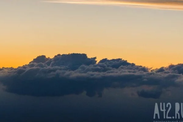 Сильная вспышка произошла на Солнце