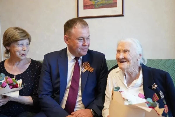 105-летняя ветеран Великой Отечественной войны встретила День Победы в Кемерове