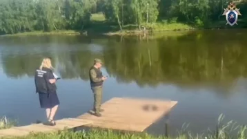 Фото: Младенца в пакете обнаружили на берегу озера в Красноярском крае 1