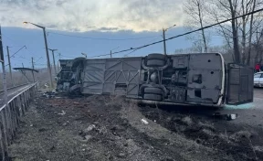 10 пострадавших: полиция прокомментировала ДТП со служебным автобусом на Северном шоссе в Новокузнецке