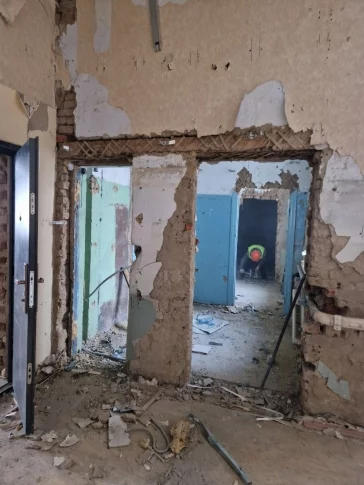 Фото: В Кемерове начали демонтажные работы в школе, где обрушился чердак 2