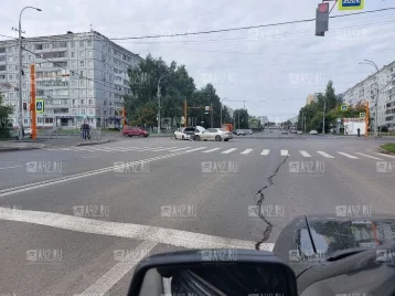 Фото: В Кемерове на перекрёстке Ленина — Ленинградский столкнулись два автомобиля 1