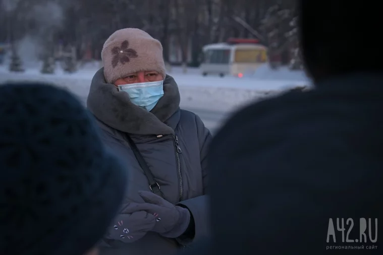 Фото: Застывший город: в Кемерове снова ударили морозы 29