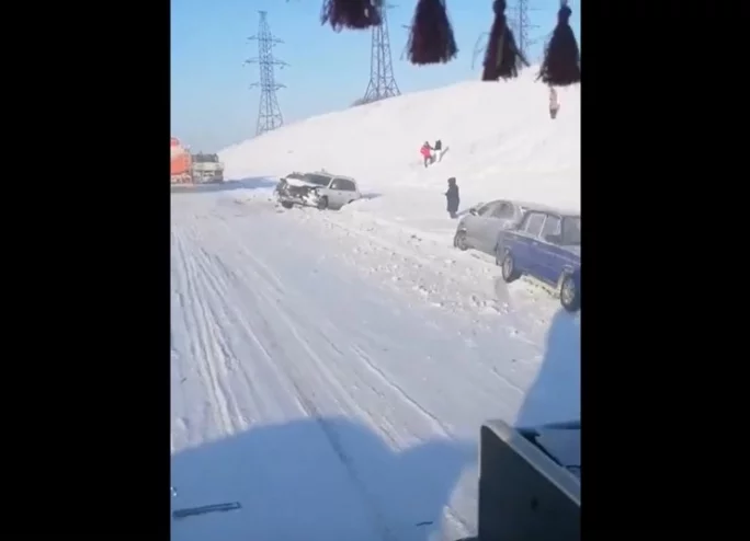 Фото: Массовое ДТП произошло на трассе Кемерово-Новокузнецк 2