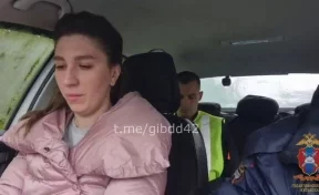 По Кемерову разъезжала девушка, лишённая водительских прав