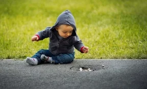 В Кирове мать бросила двухлетнего сына посреди улицы из-за бедности