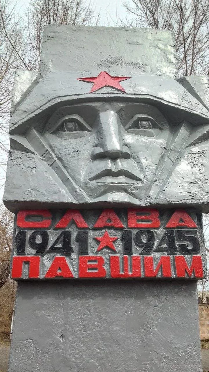 Фото: В Кемерове отремонтировали мемориал, установленный павшим в годы ВОВ 2