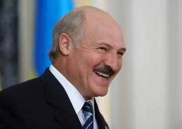 Фото: Лукашенко призвал превратить выборы в праздник 1
