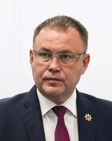 Губернатор Илья Середюк поздравил кузбассовцев с Днём пожилых людей