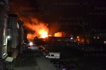Фото: В МЧС назвали причину пожара на пивзаводе в Кемерове 1