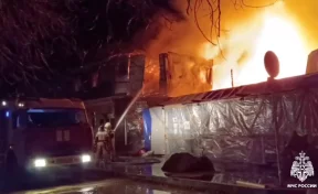 В Анапе горит штаб волонтёров, очищающих пляжи от мазута