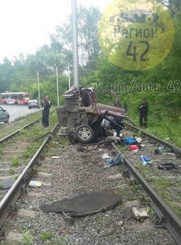 Фото: На Логовом шоссе в Кемерове произошла страшная авария 3