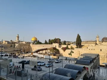 Фото: В храме Гроба Господня в Иерусалиме сошёл Благодатный огонь 1