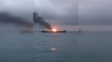 Фото: Причина трагедии: горевшие в Керченском проливе танкеры находились под санкциями США 1