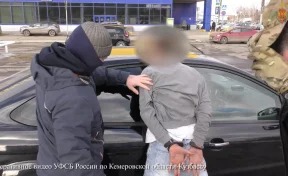 В Кузбассе азербайджанец попытался дать взятку, чтобы избежать депортации: возбуждено дело