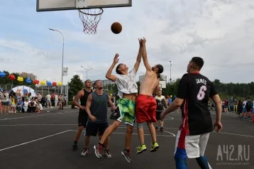 Фото: В парке Жукова в Кемерове открылась новая спортивная зона 1