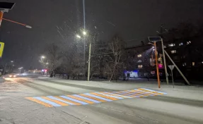 В Кузбассе установили проекционный пешеходный переход
